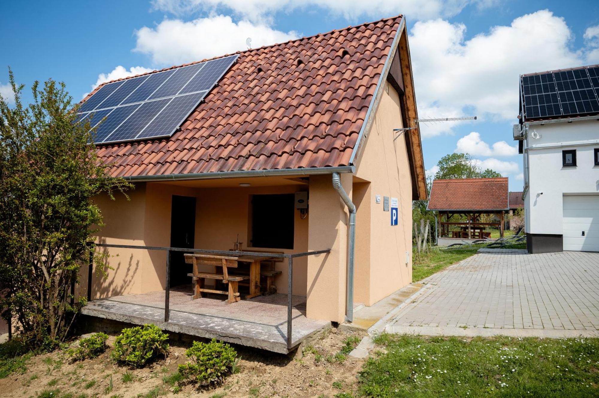 Förhénc Wine House&Guesthouses I-II-III Nagykanizsa Esterno foto